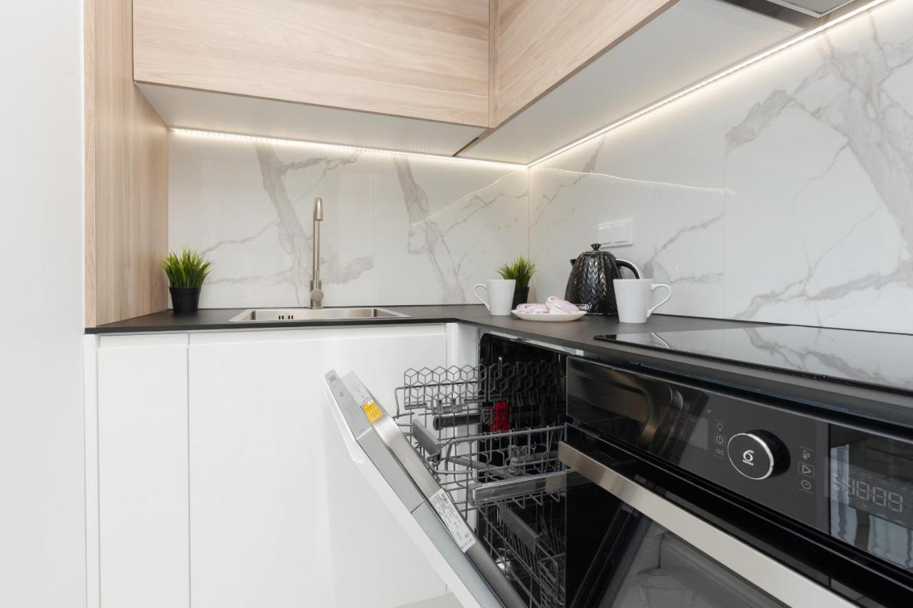 Cosy Apartment On Wola Goleszowska By Noclegi Renters Varsóvia Exterior foto